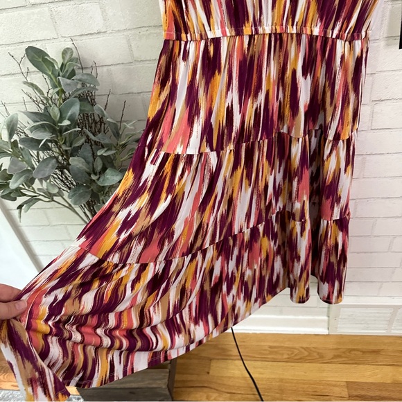 DONNA MORGAN Stitch Fix Rowane Raspberry Tiered Dress - Picture 5 of 13